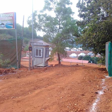 White House Beach Resort Gokarna  Exterior foto